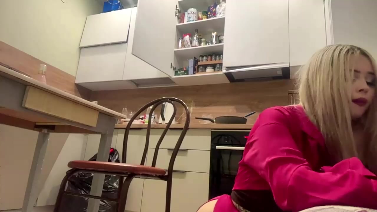 moonluvv3_2026-Jun-20_19-11-15.mp4_8